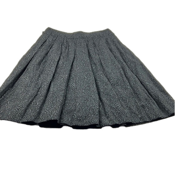 MaxMara black  pleated A-line velvet embossed skirt size 10 - Picture 1 of 10